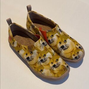 UIN Yellow Fox Pattern Loafers for Men
